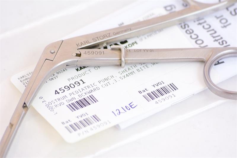 Storz Ostrum Pediatric Punch, Backward Cut, Slightly Curved Down 3.5x4mm Bite | 459091 - Sinus Forceps | CincyMed