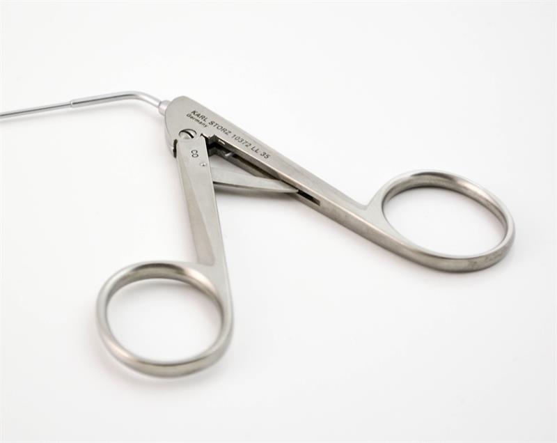 Storz Biopsy Spoon Bronchoscopy Forcep, 1.5mm x 35cm, D/A | 10372LL - Laryngeal Graspers/Forceps | CincyMed